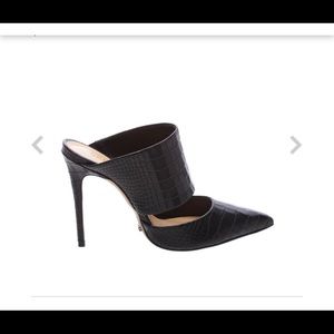 Schutz Querada Heels in Black - Brand New